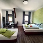 Inn Fruehstueckspension Gesslbauer 3*